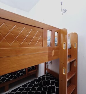 Shared Dormitory | Premium bedding, memory foam beds, blackout drapes, iron/ironing board - Robin Hostel Dubai (Dubai)