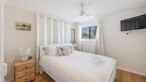 1 bedroom, free WiFi, bed sheets