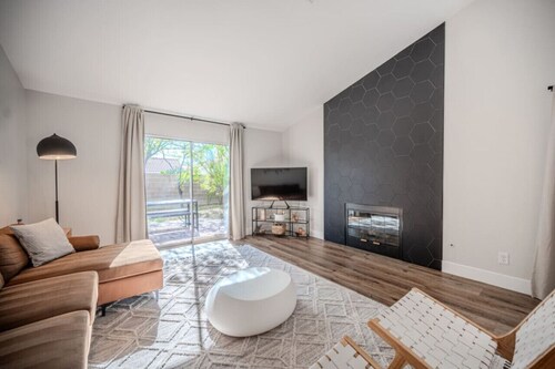 The Pagentry | Modern Home with a King Bed