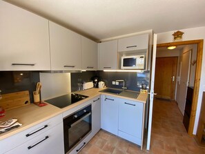 Refrigerador, microondas y lavavajillas 