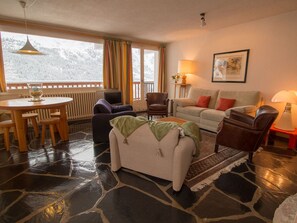 TV - Bright apartment near slopes with balcony and Wi-Fi (Méribel)