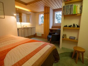 2 bedrooms, free WiFi, bed sheets - Bright apartment near slopes with balcony and Wi-Fi (Méribel)