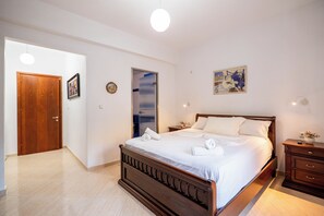 Studio with Jacuzzi - Sunny Holiday (Sarandë)