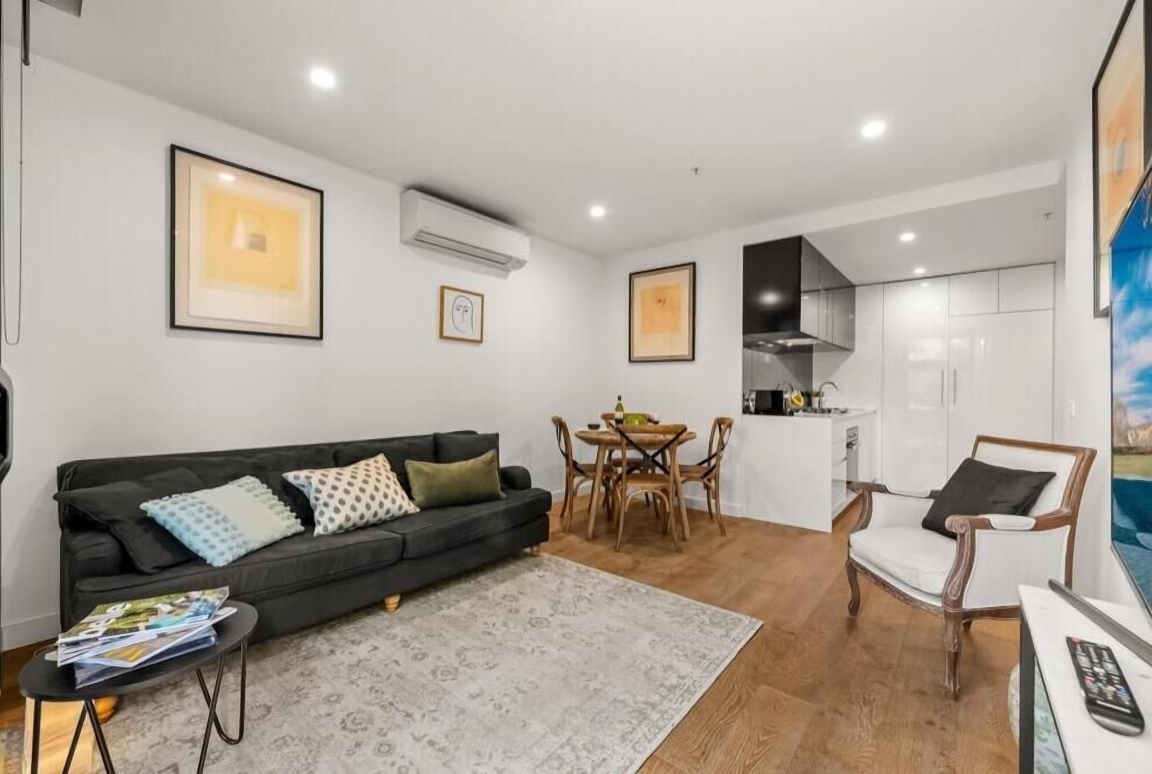 Smart TV, streaming services