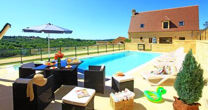 Charming residence with private pool near Sarlat in a magnificent estate