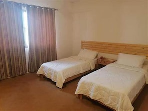 Twin Room | Free WiFi - Indus View Hotel (Skardu)