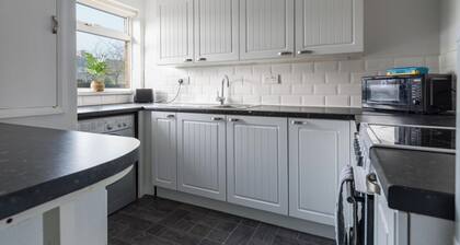 Chestnut House - Cosy 2 Bedroom - Ashington