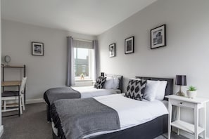 2 chambres, fer et planche Ă repasser, Wi-Fi gratuit