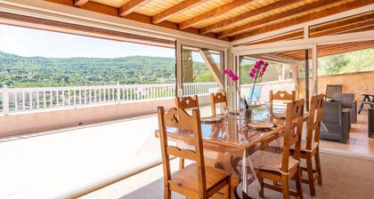 Holiday Home 'Villa du Soleil Levant' with Mountain View, Wi-Fi & Air Conditioning