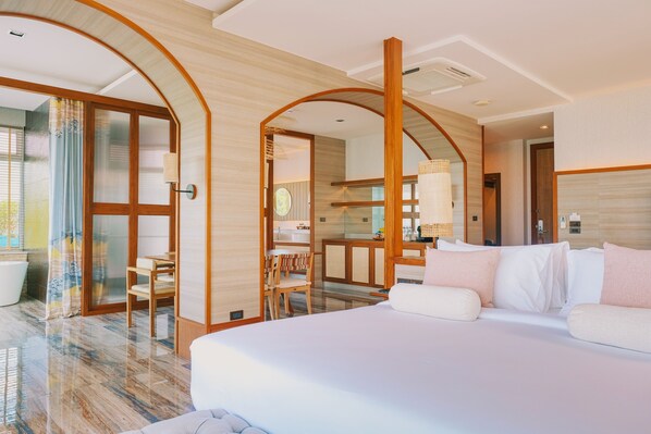 Decoración personalizada, muebles diferentes y cortinas blackout 