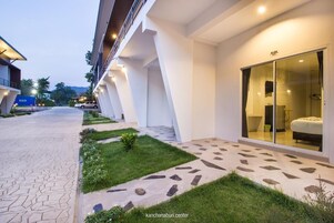 Habitación triple superior | Vistas a la ciudad