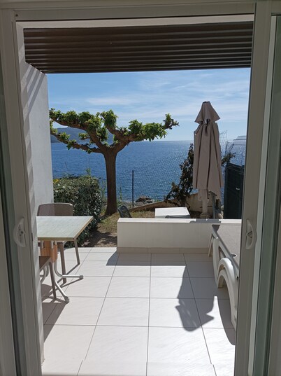Studio N°23 Tiuccia Proche Ajaccio Avec Accès Direct à la mer et Wifi