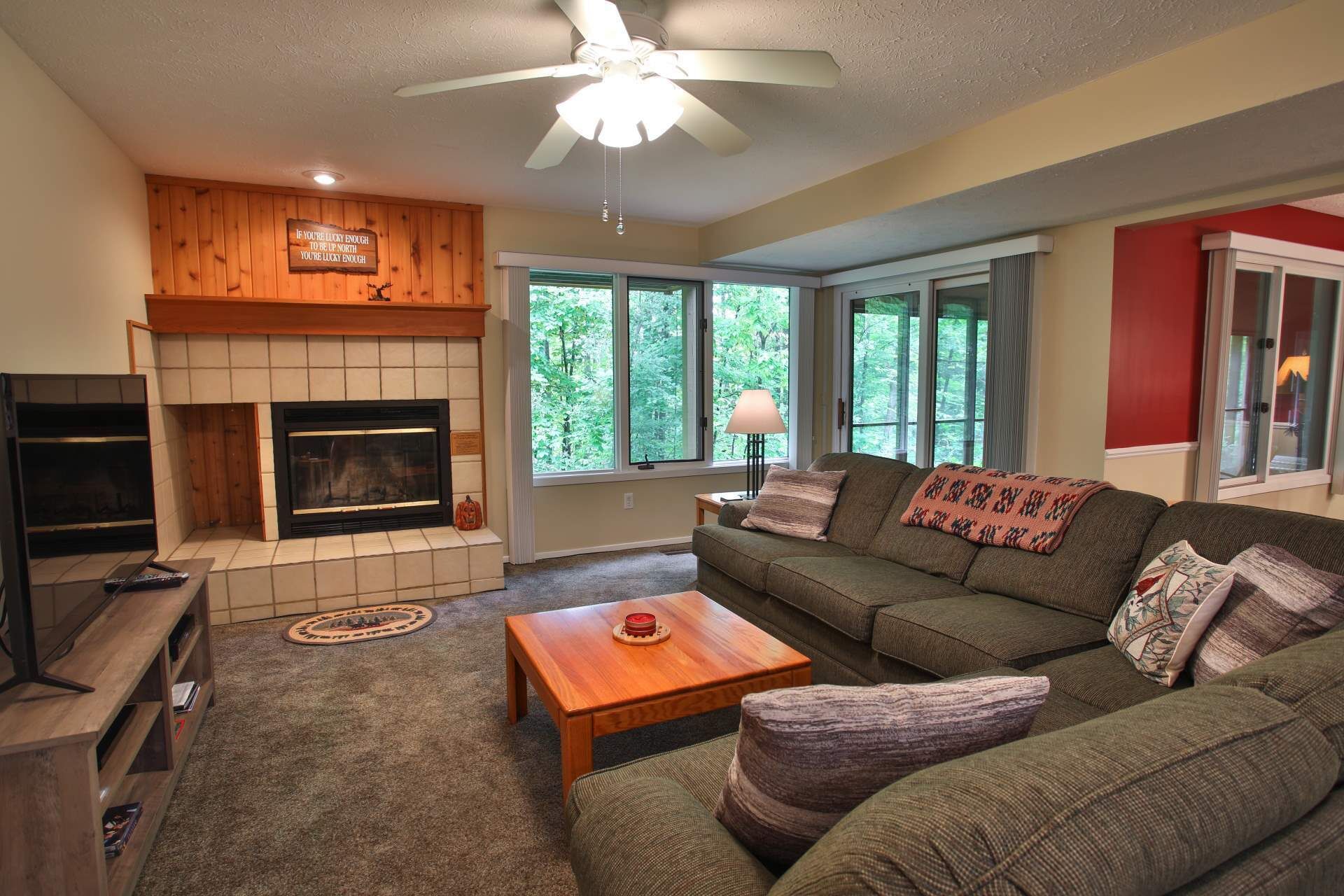 1500 Sq Ft Trout Creek Condo 77 - 2 Bdrms, 2 Baths. 