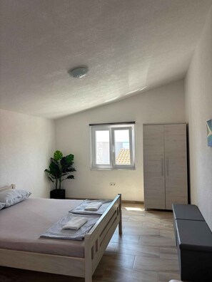 2 bedrooms, Internet