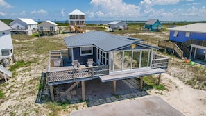 Exterior - Cozy & Affordable 1 Bdrm beach home w/great Gulf Views and easy Beach Access. (Gulf Shores)