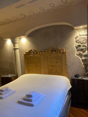 2 soverom, strykejern/-brett, wi-fi og sengetøy