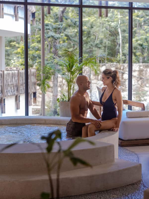 Indoor spa tub