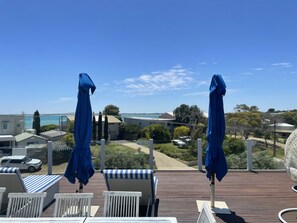Unclassified image, 4 of 17, button - Sea views, located at Hooper's beach. Town center. (Robe)