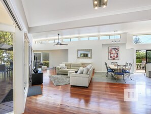 Interior - Karinyah - Panoramic Waterfront Views (Summerland Point)