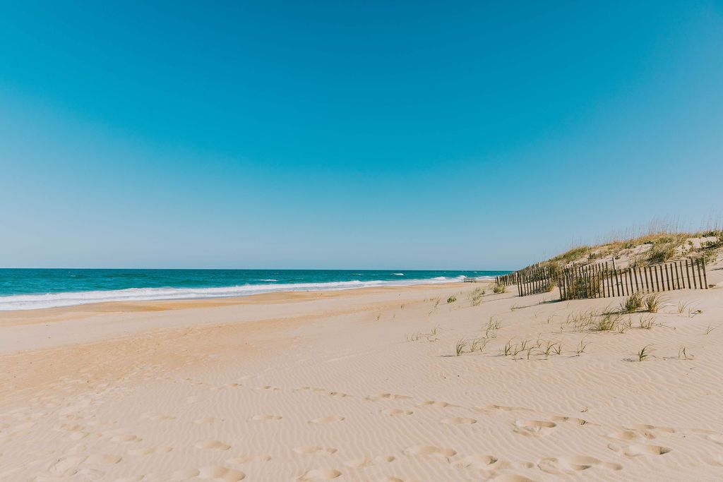 SALE! Short Walk to Beach! Modern & New! Your Oasis Awaits! 9/2 - 9/22 Avail