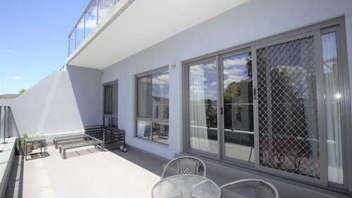 Summit - 13/35 Clyde Street