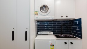 Interior - Summit - 13/35 Clyde Street (Jindabyne)