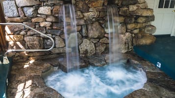 Bathtub spa indoor