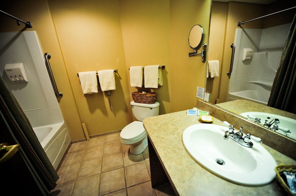 The Common Man Inn & Spa by null