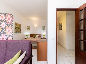 1 bedroom, iron/ironing board
