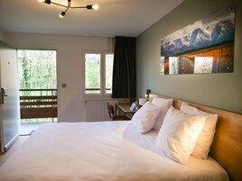 Superior Δωμάτιο | Γραφείο, χώρος εργασίας για λάπτοπ, δωρεάν Wi-Fi, κλινοσκεπάσματα 