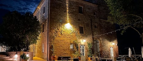 Fachada de la propiedad