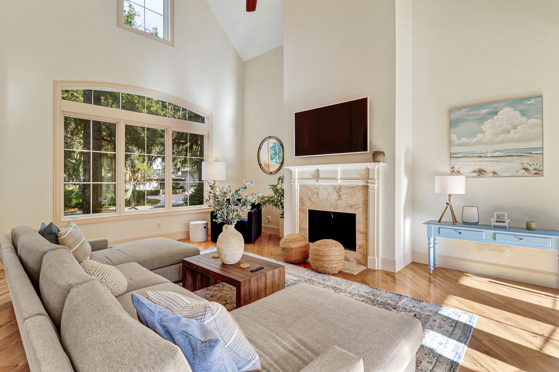 Newly updated Sea Pines home w/ multiple living spaces and pool views
