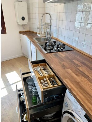 Private kitchen - Luminous apartment in Montan (Montanejos) (Montán)