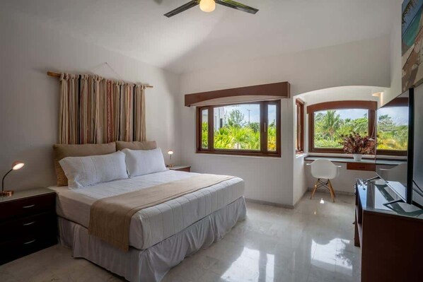 5 Schlafzimmer, Bügeleisen/Bügelbrett, Reisekinderbett, WLAN