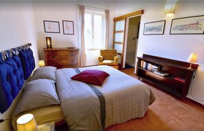 2 habitaciones, escritorio, wifi gratis y ropa de cama 