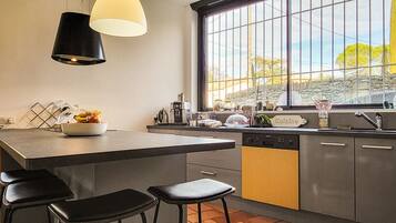 Fridge, microwave, oven, dishwasher