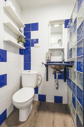 Shower - Private attic in Montan (Montanejos) (Montán)