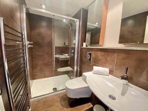 Ferienhaus | Badezimmer | Dusche