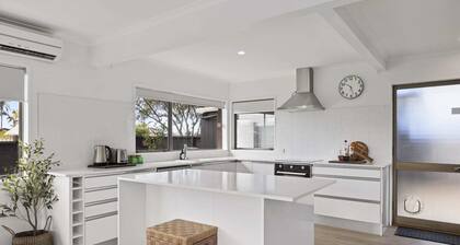 Mount Maunganui Getaway: Waitui Wonder House