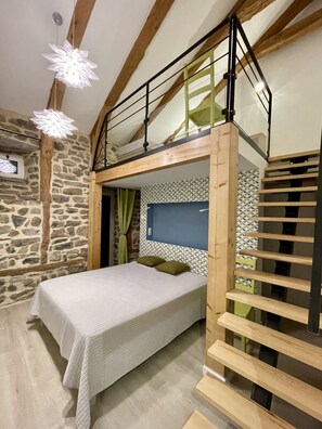 7 soverom, reiseseng for barn, wi-fi og sengetøy