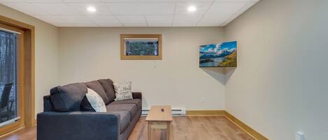 Télévision, cheminée