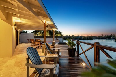 Luxury villa overlooking the Laguna Marina