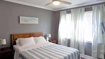 3 habitaciones, escritorio, tabla de planchar con plancha y wifi gratis