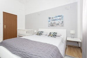 2 Schlafzimmer, Bügeleisen/Bügelbrett, kostenloses WLAN, Bettwäsche