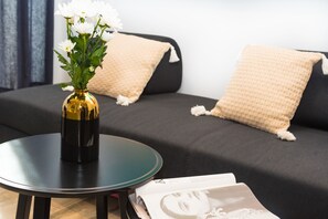 Estúdio urbano | Área de estar | Smart TV 50 polegadas com canais digitais, TV