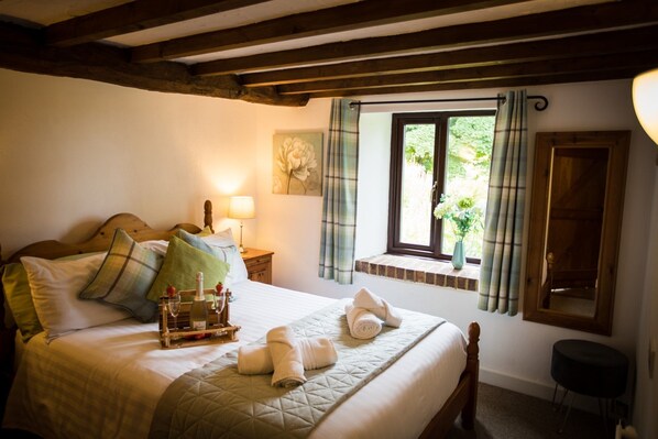 3 chambres, fer et planche à repasser, accès à Internet, literie fournie