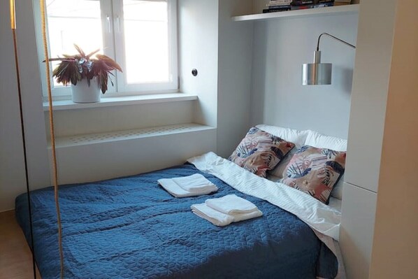 1 bedroom, iron/ironing board, free WiFi, bed sheets