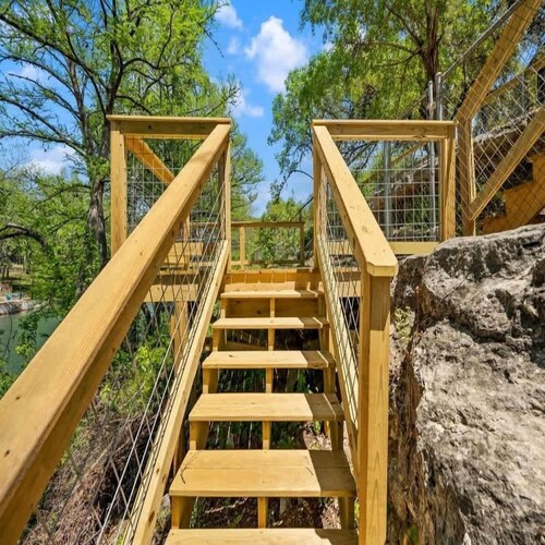CL 954 River Cliff Retreat