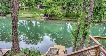CL 954 River Cliff Retreat