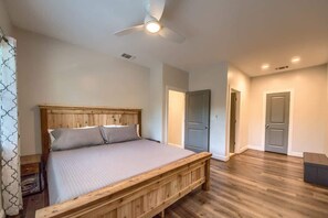 7 bedrooms, iron/ironing board, WiFi, bed sheets